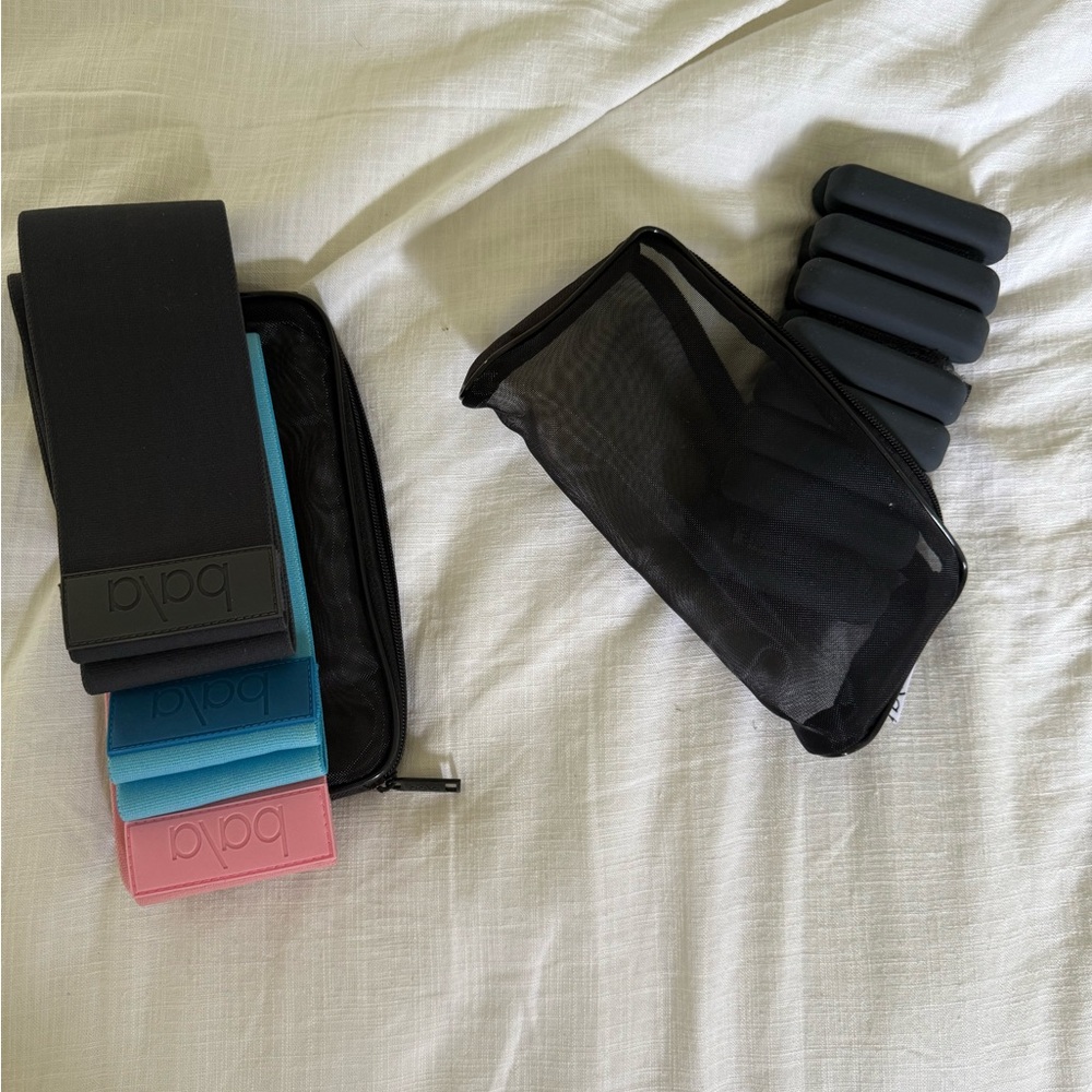 NEVER USED Bala Bangles 2 LBS & Bala Resistance Band Set